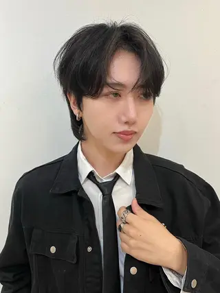 メンズ 韓国ヘア レイヤーカットのヘアスタイル