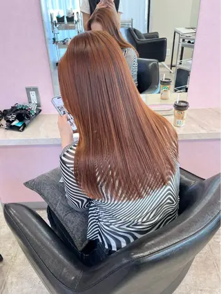 カラー MATTY azusaのヘアスタイル