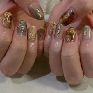 ネイル talo .のネイルデザイン