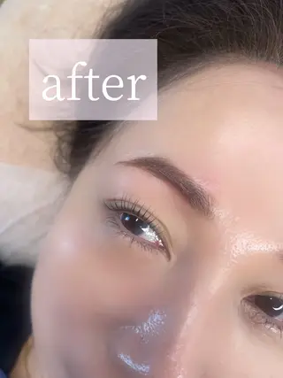 アイブロウ eyelashsalon Lily Me所属・イイダ リナのマツエク・マツパデザイン