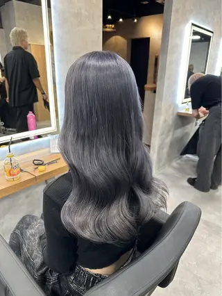 ロング カラー パーマ ヘアアレンジ 透明感ブリーチカラー 🌈TOMOHIROのヘアスタイル