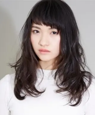 カラー ロング nagane sayakaのヘアスタイル