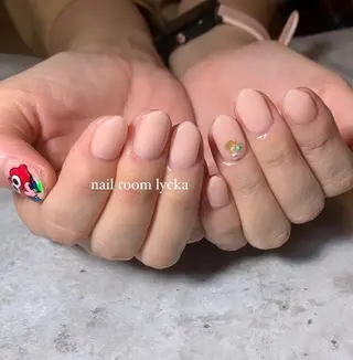 ネイル ﾈｲﾙﾙｰﾑﾘｯｶ 𝐦𝐚𝐲𝐮のネイルデザイン