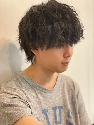 パーマ ヘアアレンジ メンズ レイヤー/ハイトーン カラー/SHISEIのヘアスタイル