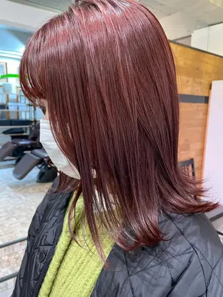 ミディアム カラー 高梨 菜々のヘアスタイル