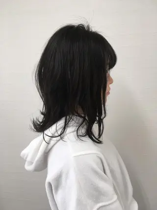 ミディアム カラー 星野 美沙のヘアスタイル