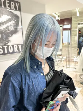 ミディアム カラー kai .のヘアスタイル