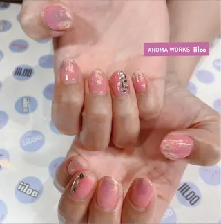 ネイル iiloo aromaworksのネイルデザイン