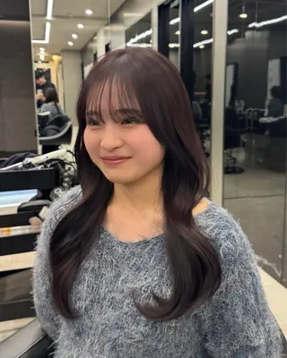 セミロング カラー HARUKI MINATO Japan SENDAI所属・🌈【透明感・韓国 ヘア】がっきー🌈のヘアスタイル