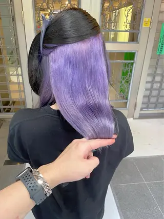 セミロング カラー ヘアアレンジ 🩶【推しハイトーン 】yuzu🩶のヘアスタイル