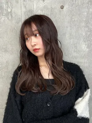 ロング カラー era所属・azumi/ボブ/暖 色/オリーブ/縮毛のヘアスタイル