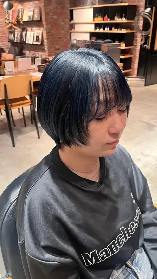 ショート カラー 田中 美月のヘアスタイル
