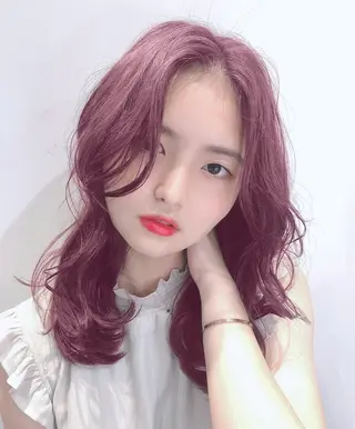 ミディアム 絶対可愛い暖色カラー 🌷うる艶✨山下七海のヘアスタイル