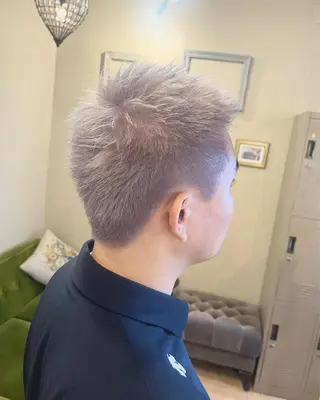 ショート カラー メンズ S.BLOOM 川崎 翔哉のヘアスタイル