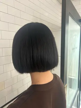ミディアム カラー IT by ALBUMあいりのヘアスタイル