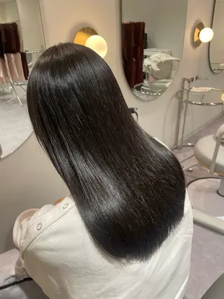 ロング 廣岡 采音のヘアスタイル