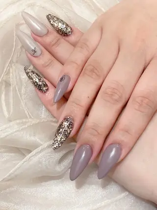 ネイル ネイル ティアラのネイルデザイン