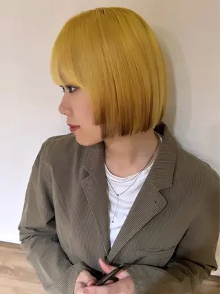 ショート カラー LUCK 本厚木店のヘアスタイル
