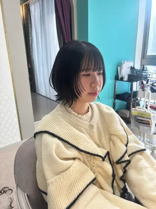 ショート イシザワ ユミのヘアスタイル