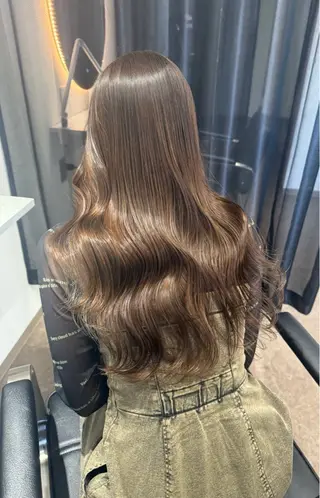 ロング カラー 井口 朝香のヘアスタイル