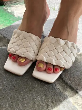 ネイル iiloo aromaworksのネイルデザイン