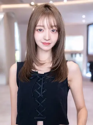 セミロング カラー 顔周りカット/ 透明感カラー/ユナのヘアスタイル
