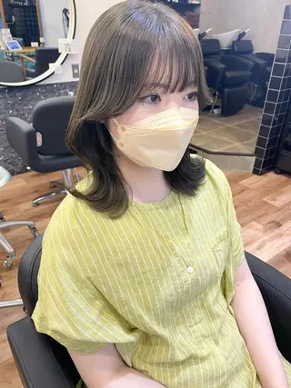 ミディアム カラー レイヤーカット、 大人可愛い　中村美羅のヘアスタイル