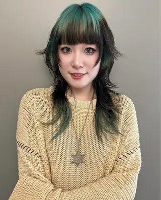 セミロング カラー haco＋所属・圧倒的デザイン力 店長🎨RENAのヘアスタイル