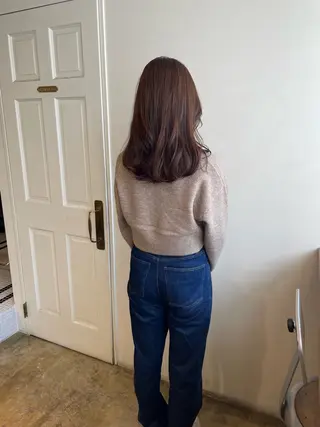 ミディアム カラー MIOベージュカラー 柔らかいカラーのヘアスタイル