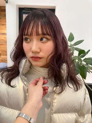 セミロング カラー 津田 里菜のヘアスタイル