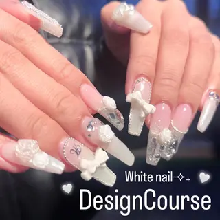 ネイル 🧁fein. nana🩵のネイルデザイン