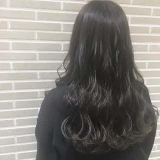 カラー 植田 菜月のヘアスタイル