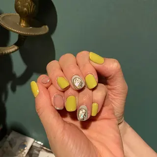 ネイル NEW WORLD所属・MIZUKI 🌏NEWWORLDのネイルデザイン