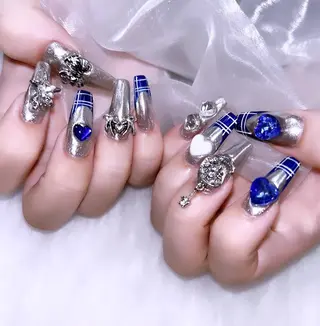 ネイル 高草木 桃香のネイルデザイン