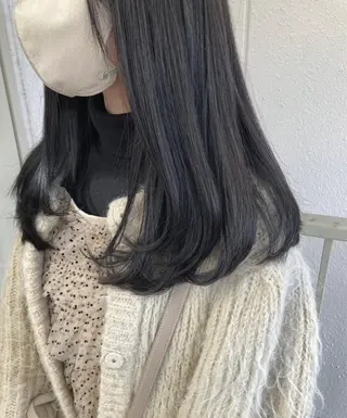 セミロング roka ノゾミのヘアスタイル