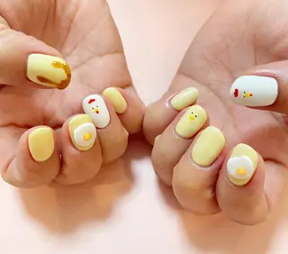 ミディアム ネイル Re:st〔リスト〕所属・ayane Re:st〔リスト〕のネイルデザイン