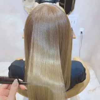 ミディアム 代表山口ひな 髪質改善のプロのヘアスタイル