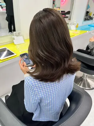 ミディアム ブラウンベージュ🤎 ブリーチなし🤎のヘアスタイル