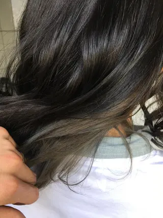 ミディアム カラー THREE所属・THREE 関根大のヘアスタイル