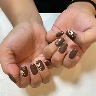 ミディアム ネイル Re:st〔リスト〕所属・ayane Re:st〔リスト〕のネイルデザイン