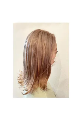 ミディアム カラー やました りなのヘアスタイル