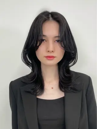 ミディアム レイヤー×ツヤカラー 渋谷/kougaのヘアスタイル