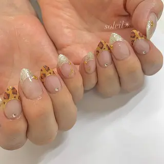 ネイル 粟津 美紀のネイルデザイン