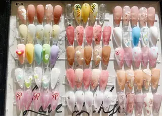 ネイル リボン、ガーリー パーツ放題専門店のネイルデザイン