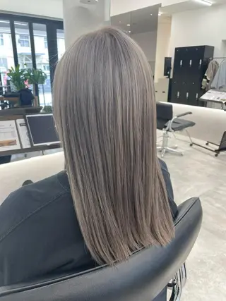 セミロング カラー KANGOLSALON 富山セントラル所属・松井 亜美のヘアスタイル