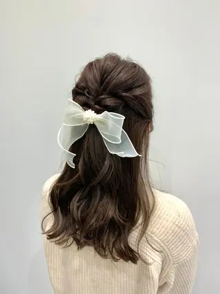 ミディアム カラー ヘアアレンジ J’s所属・本丸 楓香のヘアスタイル