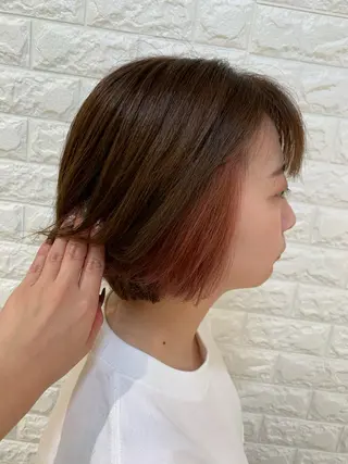 ショート カラー 福森 みずきのヘアスタイル