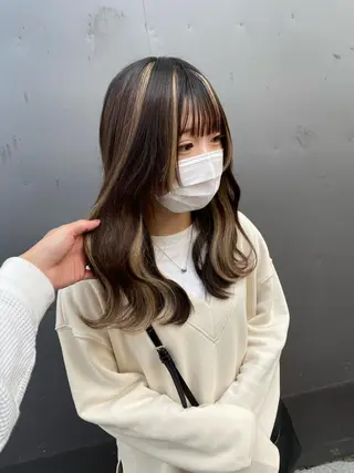 ミディアム カラー レイヤーウルフ エクステ磯部のヘアスタイル