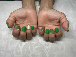 ネイル Cura&Bellissimo クーラ&ベリッシモ所属・クーラアンド ベリッシモのネイルデザイン