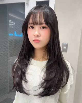 ミディアム カラー ヘアアレンジ fumika🎀 韓国ヘア×ベージュのヘアスタイル